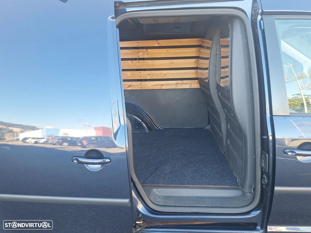 VW Caddy 1.6 TDi Trendline Bluemotion c/Girafon - 31