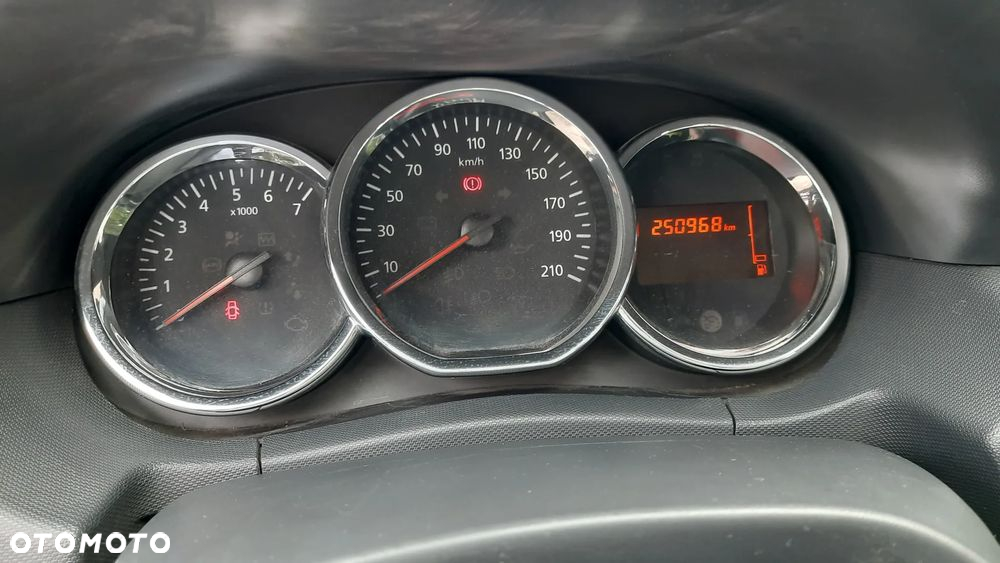 Dacia Duster 1.6 SCe Ambiance S&S - 3
