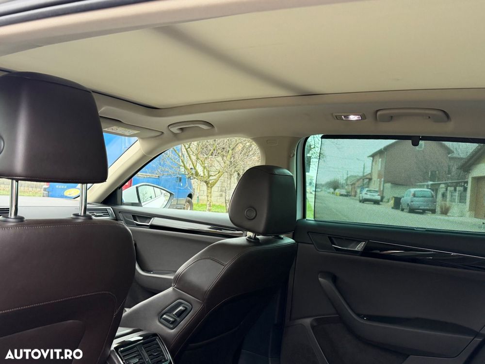Skoda Superb 2.0 TDI DSG 4X4 Laurin & Klement - 18