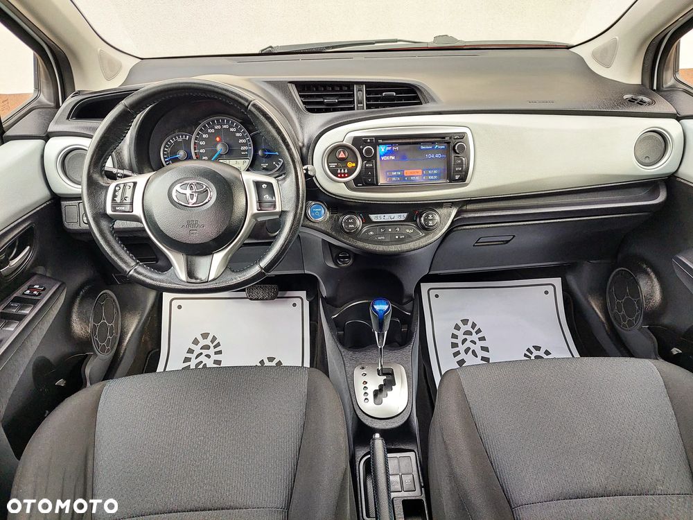Toyota Yaris - 17