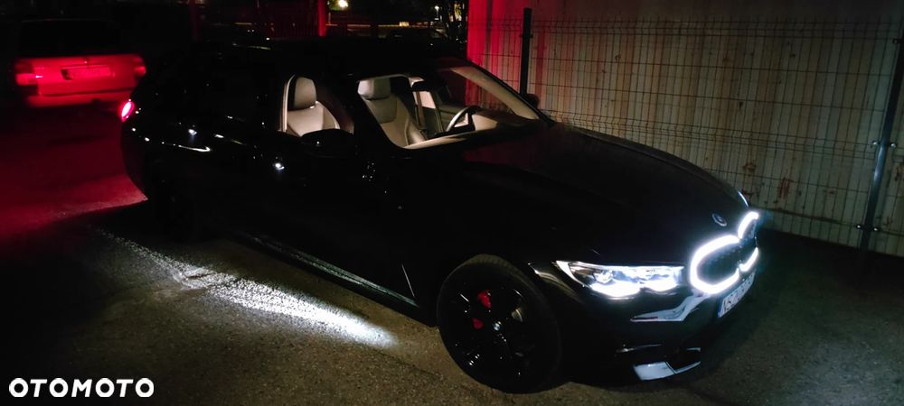 BMW Seria 3 320d Sport Line Shadow sport - 25