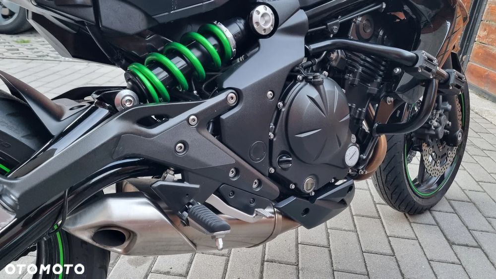 Kawasaki ER - 8