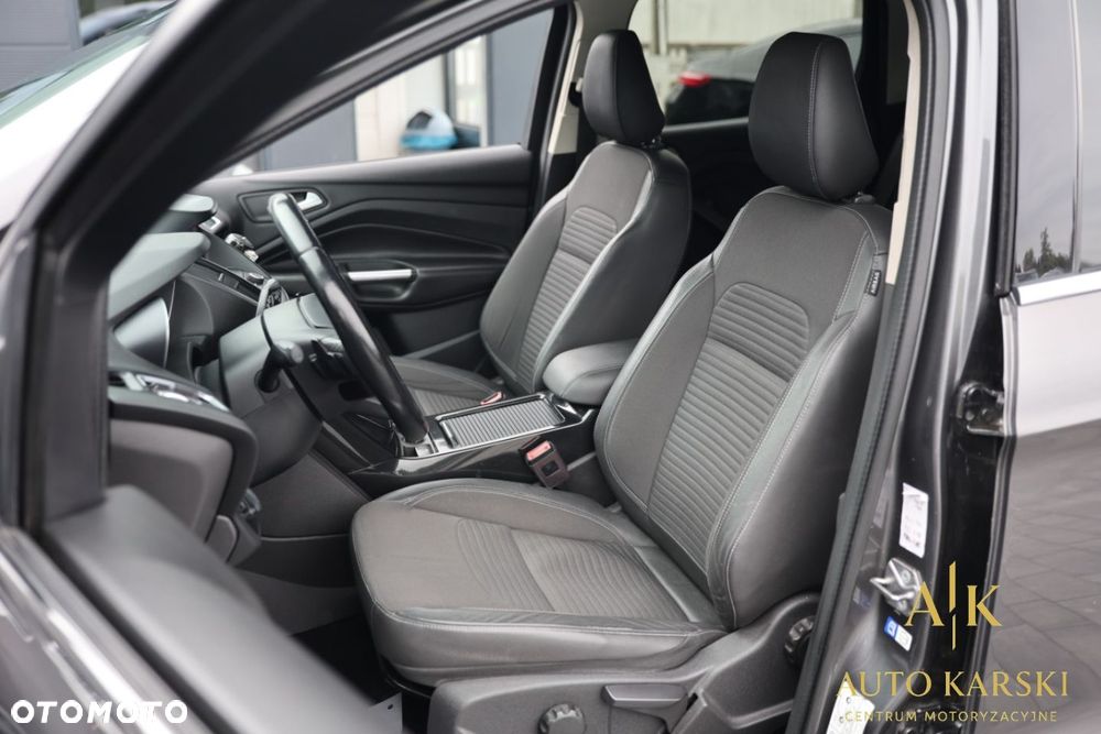 Ford Kuga - 24