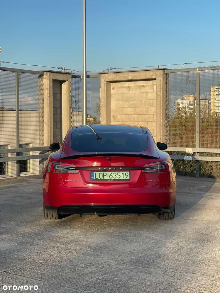 Tesla Model S Dual Motor Allradantrieb Performance - 9