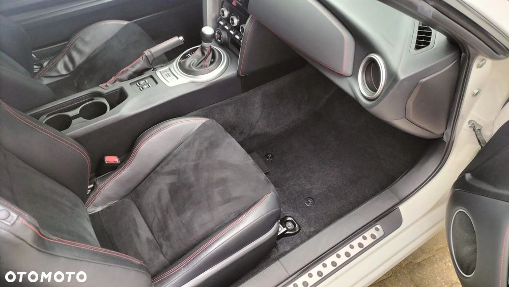 Subaru BRZ 2.0i Automatik Sport+ - 4