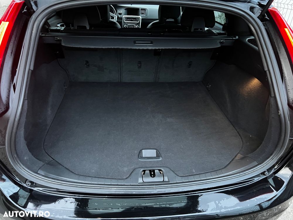 Volvo V60 Cross Country D3 Geartronic Summum - 8