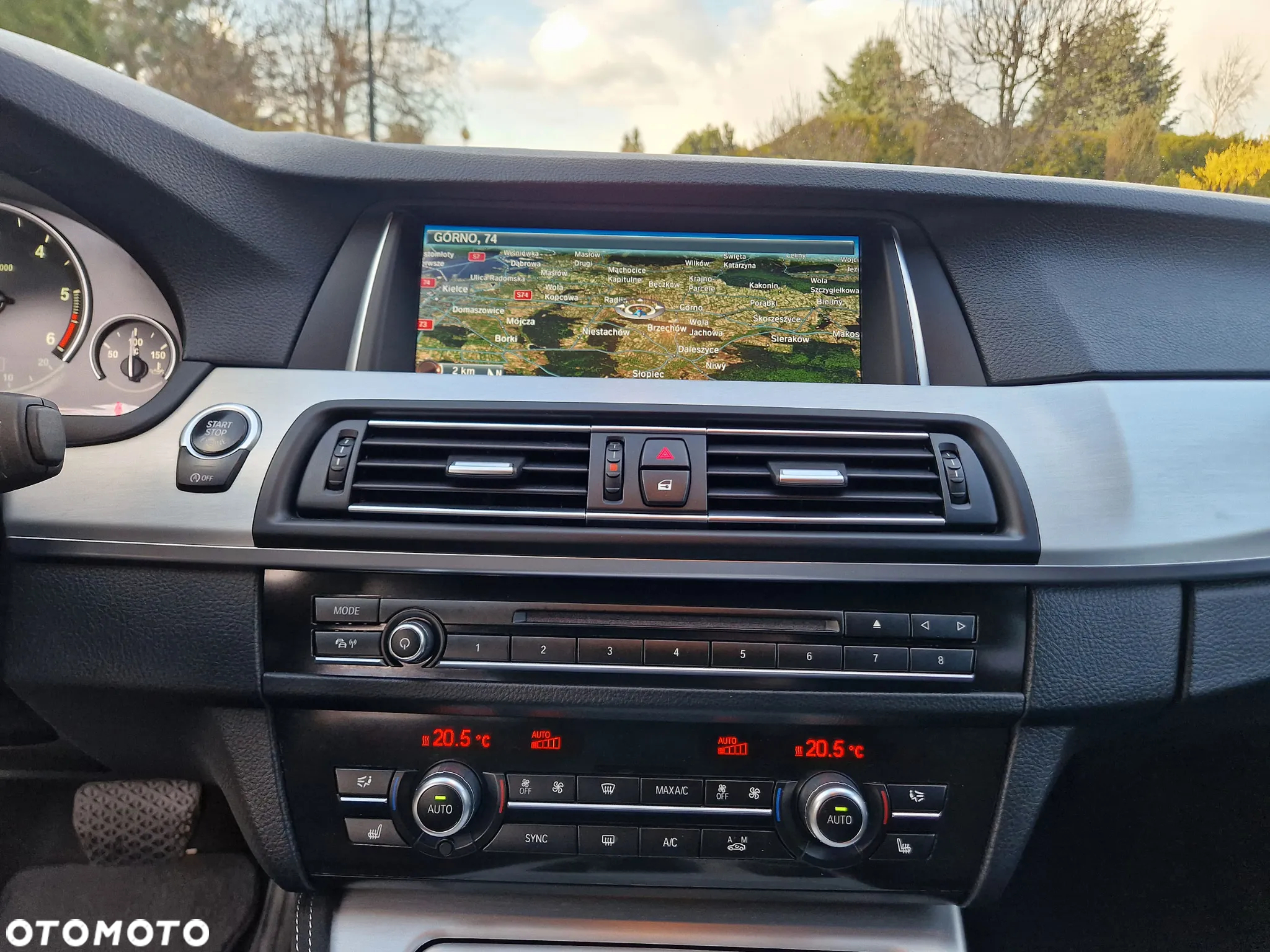 BMW Seria 5 525d xDrive - 38