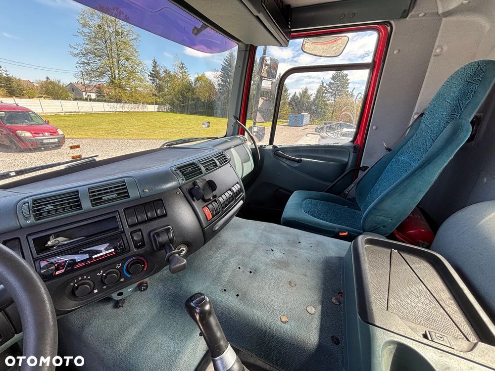 DAF CF - 16