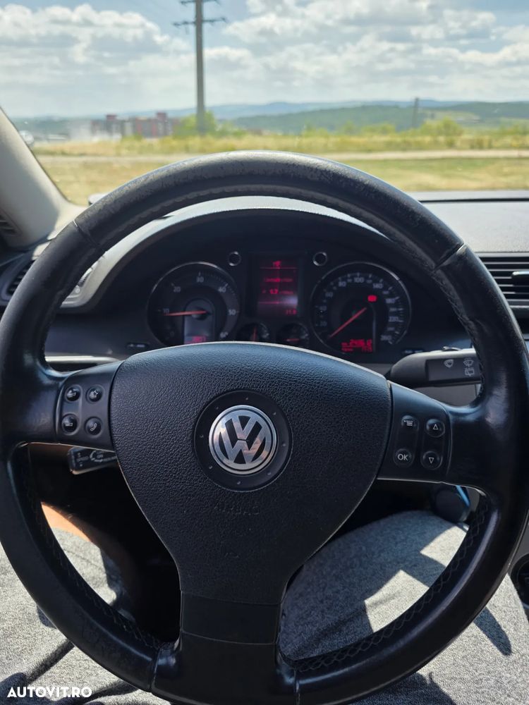 Volkswagen Passat Variant 2.0 TDI Highline DPF - 7