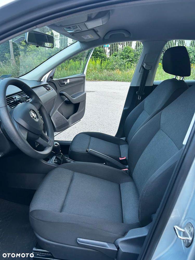 Skoda RAPID 1.0 TSI Active - 5