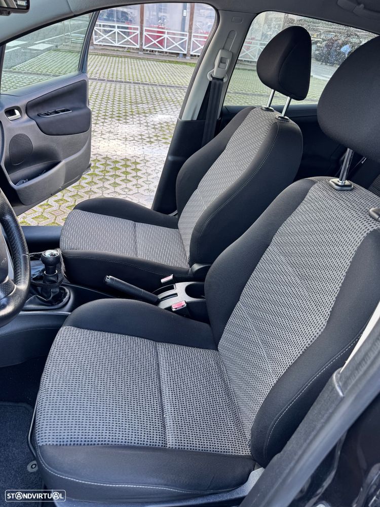 Peugeot 207 1.4 16V Active - 21