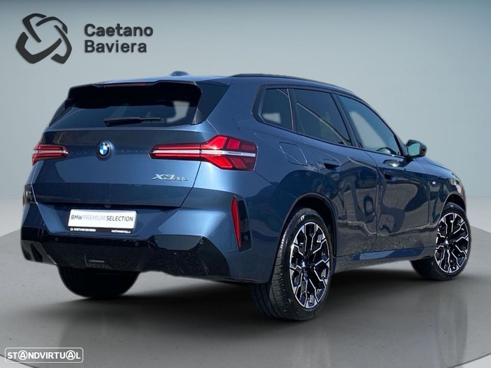 BMW X3 20 d xDrive Pack M Desportivo - 2