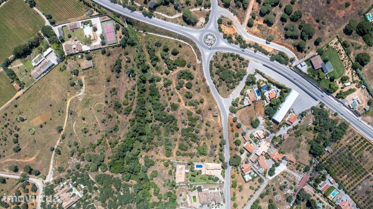 Terreno Misto com ruina de 28.30 m2 e rústico de 16781 m2 - Potencial - Grande imagem: 5/15
