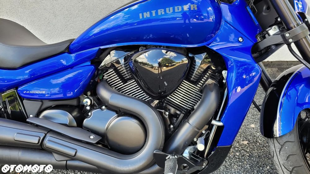 Suzuki Boulevard - 6