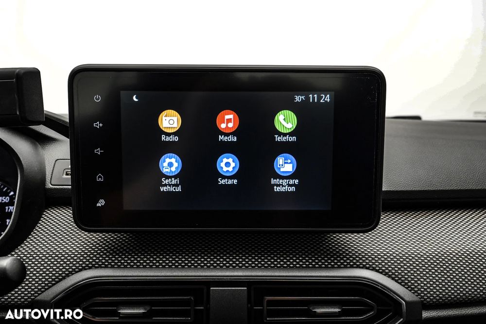 Dacia Logan TCe 90 Essential - 18