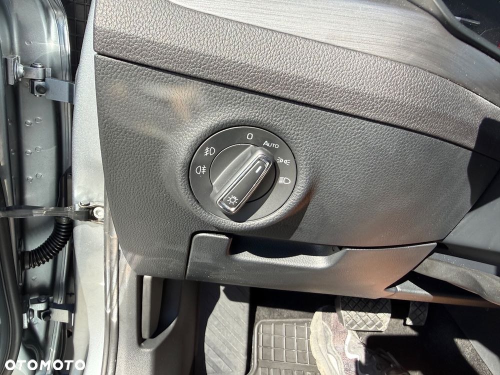 Skoda Superb 2.0 TDI DSG Style - 26