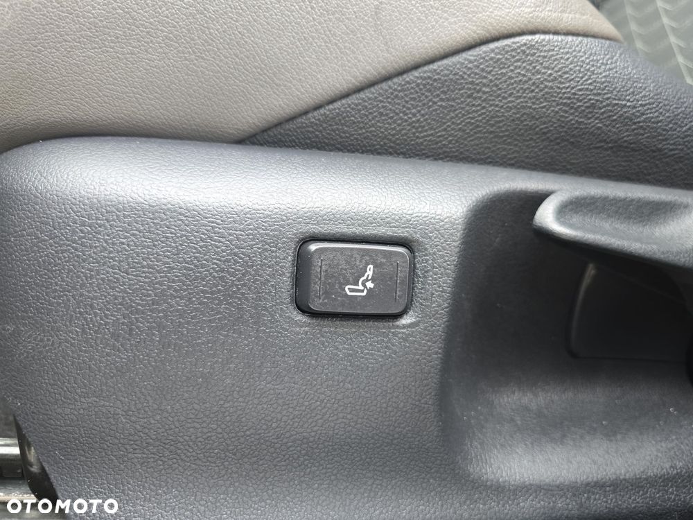 Toyota C-HR 2.0 Hybrid Executive - 21