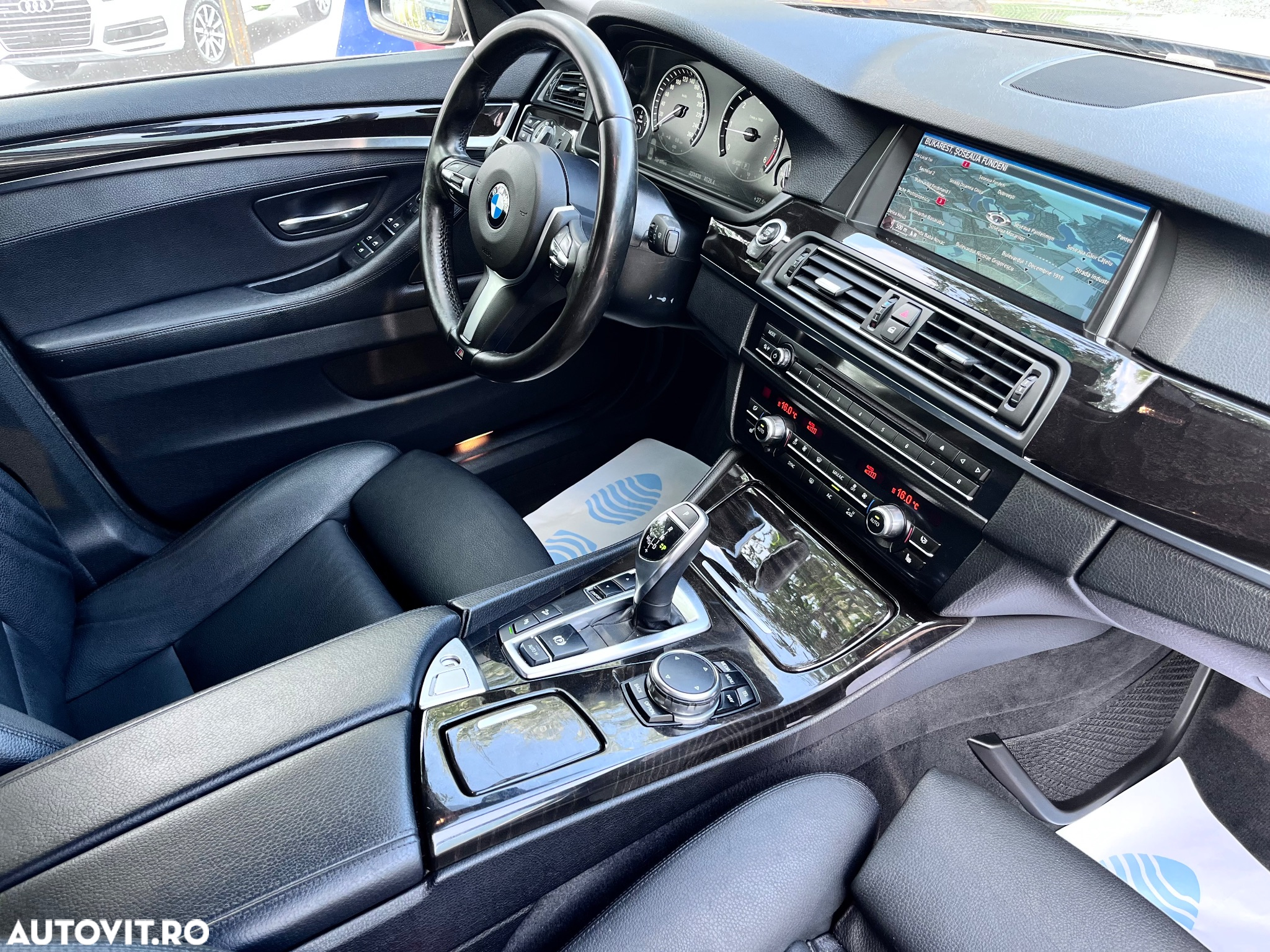 BMW Seria 5 525d xDrive Aut. Luxury Line - 16