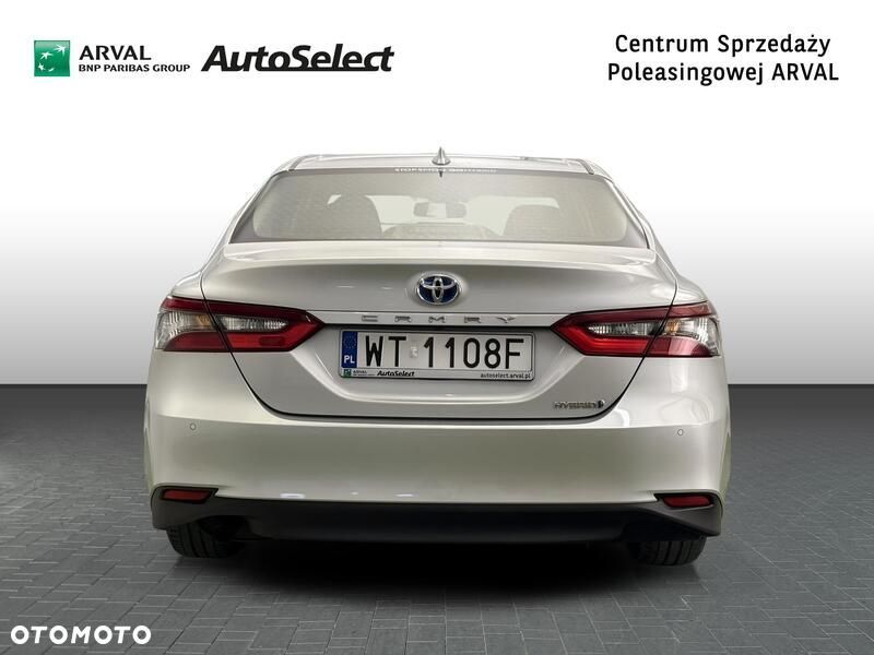 Toyota Camry 2.5 Hybrid Comfort CVT - 6