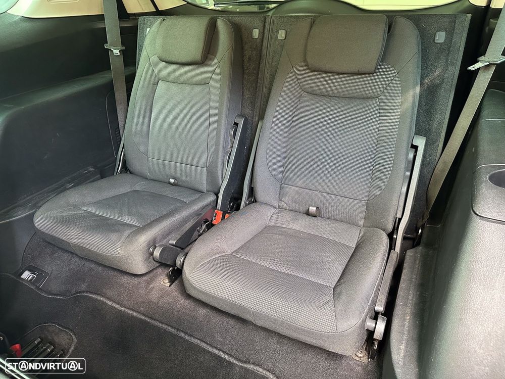 Ford S-Max 2.0 TDCi Titanium 7L - 10