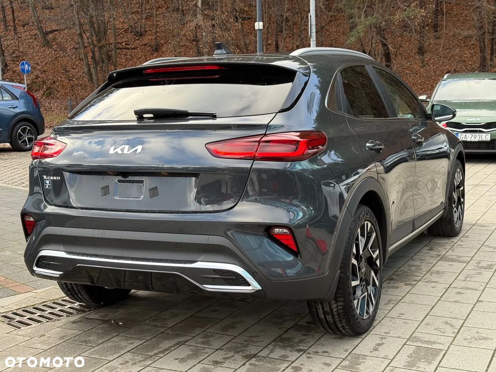Kia XCeed 1.5 T-GDI Business Line DCT - 12
