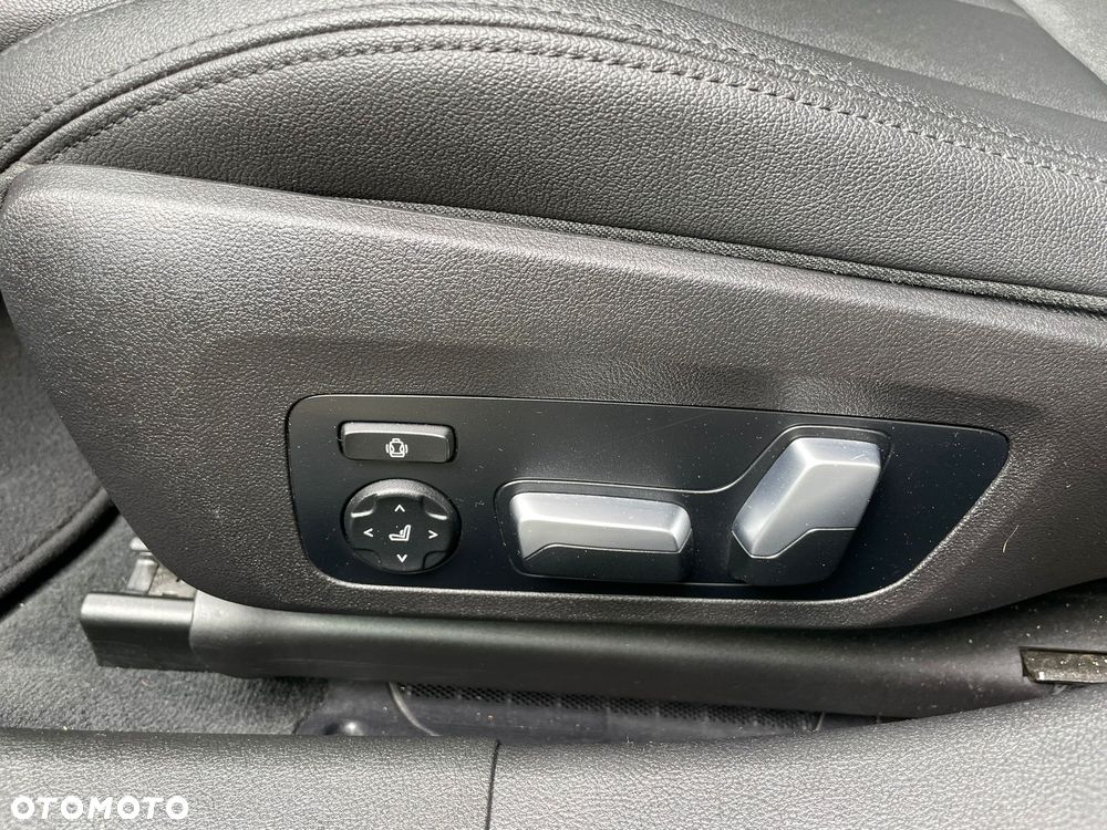 BMW Seria 3 - 18