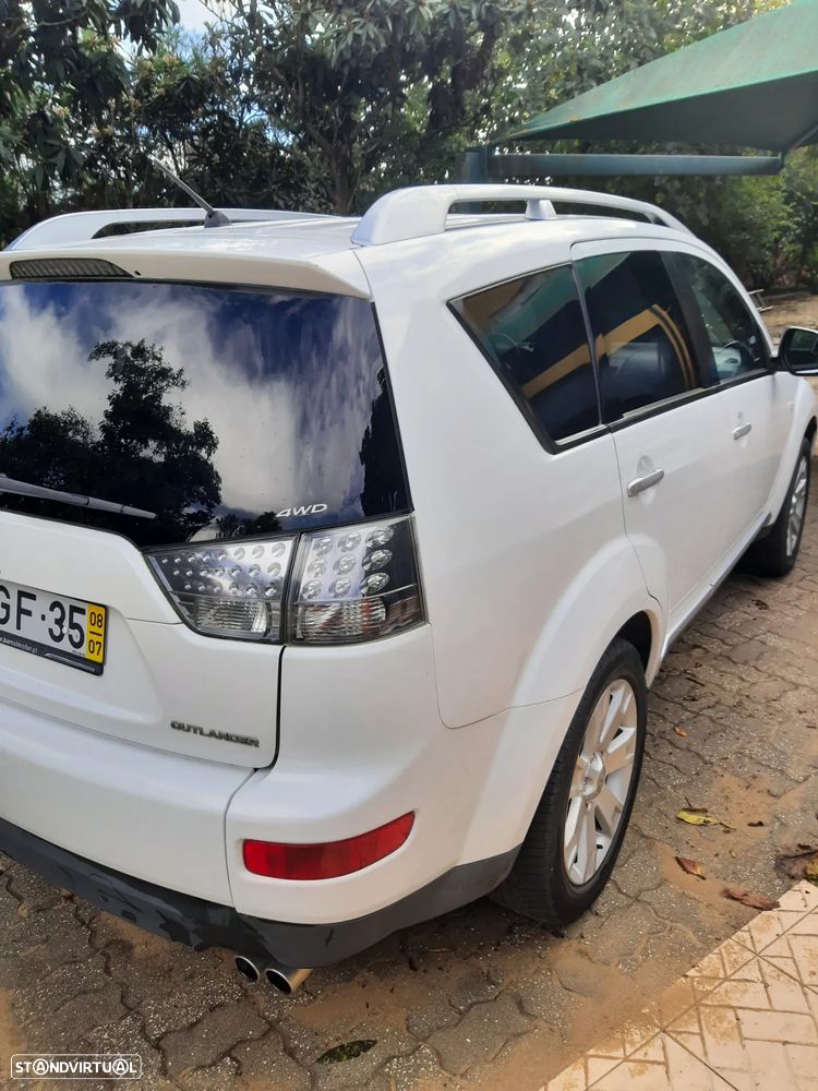 Mitsubishi Outlander 2.2 DI-D Instyle FPF 4WD - 11