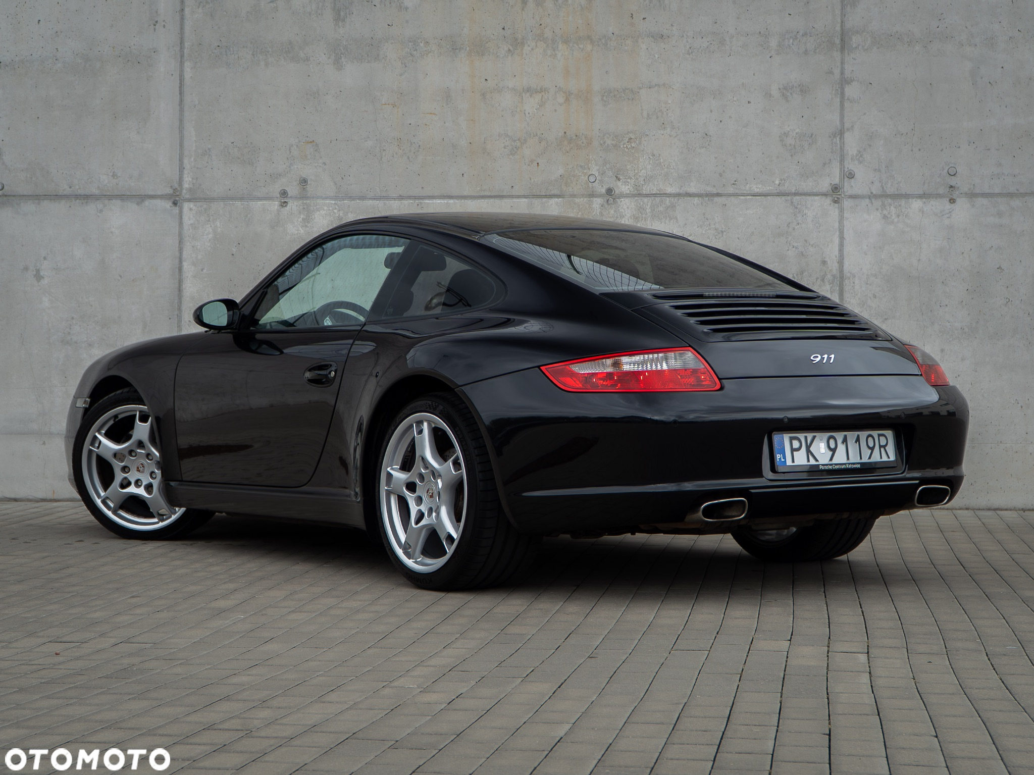 Porsche 911 Carrera Tiptronic S - 11