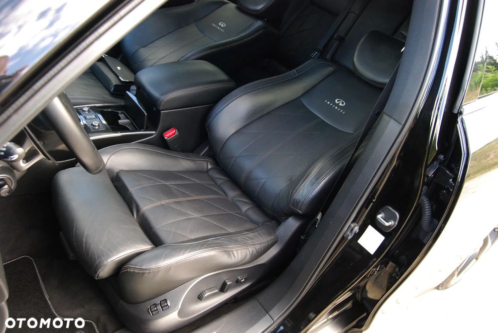 Infiniti FX FX30d S Premium - 23