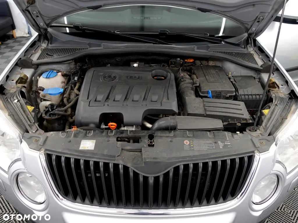 Skoda Yeti 2.0 TDI DPF Elegance Green tec - 40