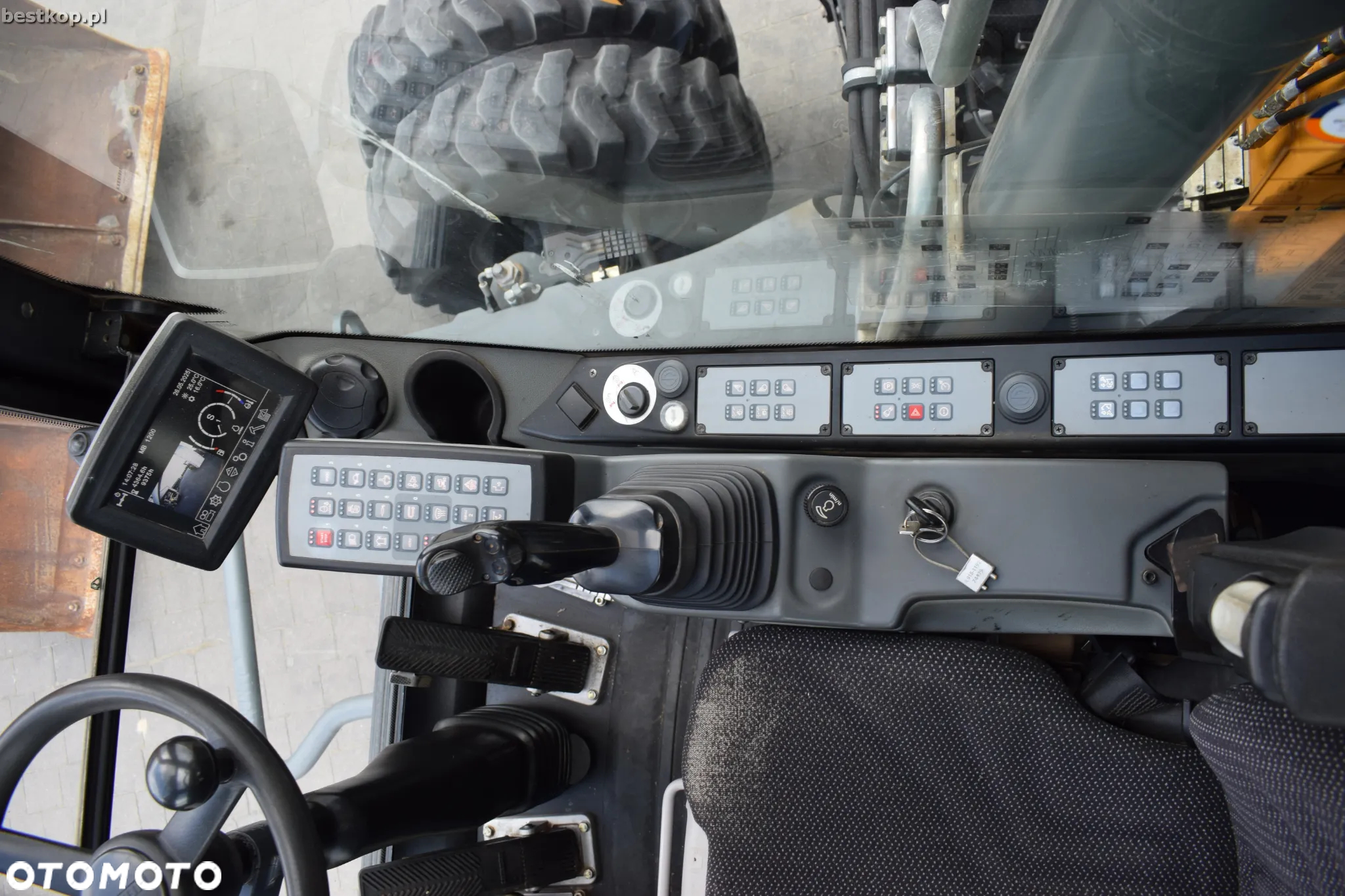 Liebherr A918 Compact Litronic - 32