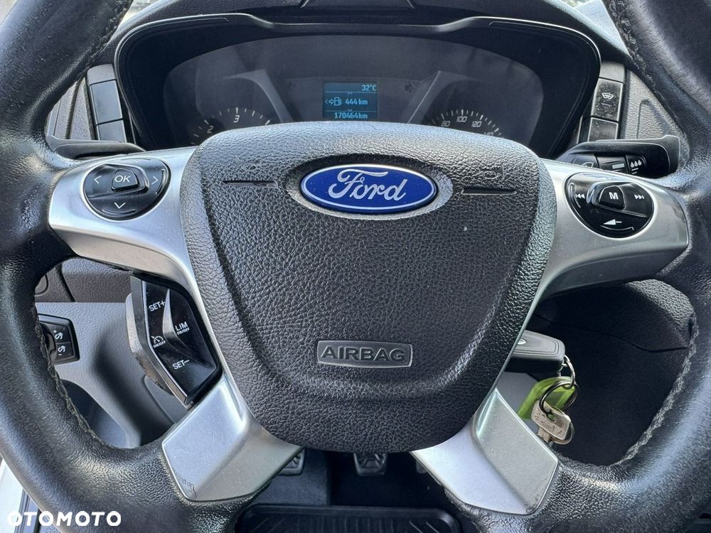 Ford Transit - 12