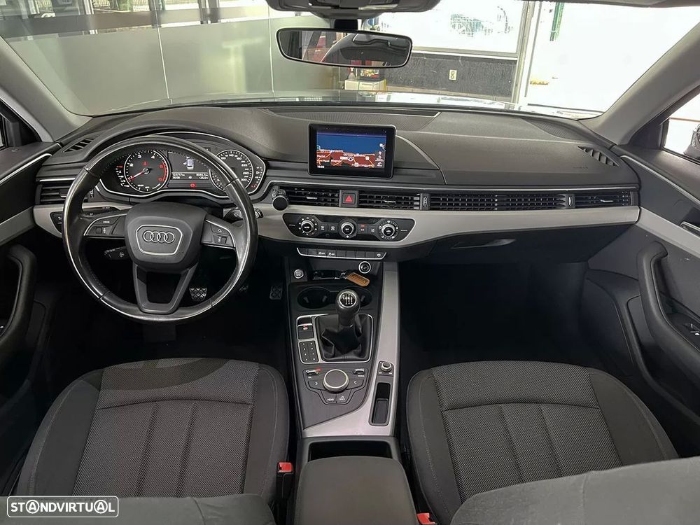 Audi A4 Avant 2.0 TDI ultra - 11