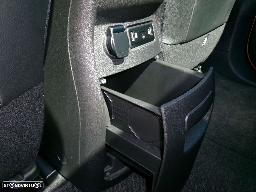 Renault Scénic 1.7 Blue dCi Bose Edition EDC - 18