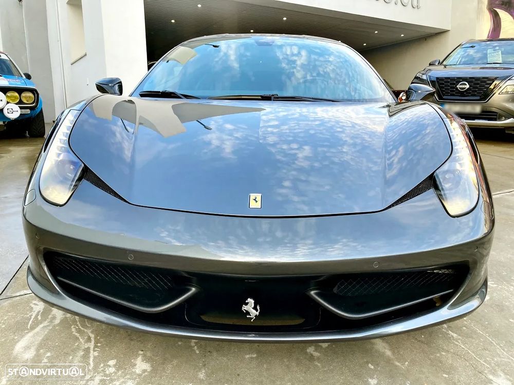 Ferrari 458 Italia - 8