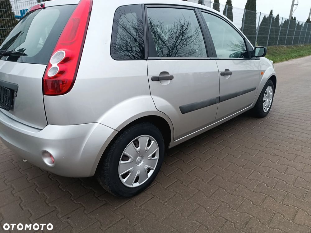Ford Fiesta 1.4 Connection - 36