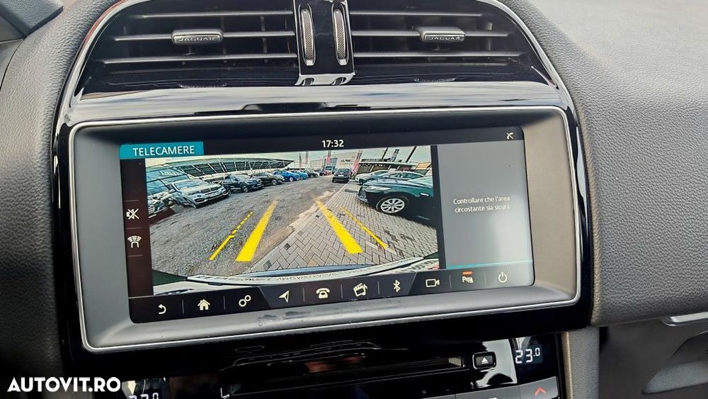 Jaguar F-Pace 20d AWD Aut. R-Sport Ingenium Edition - 16