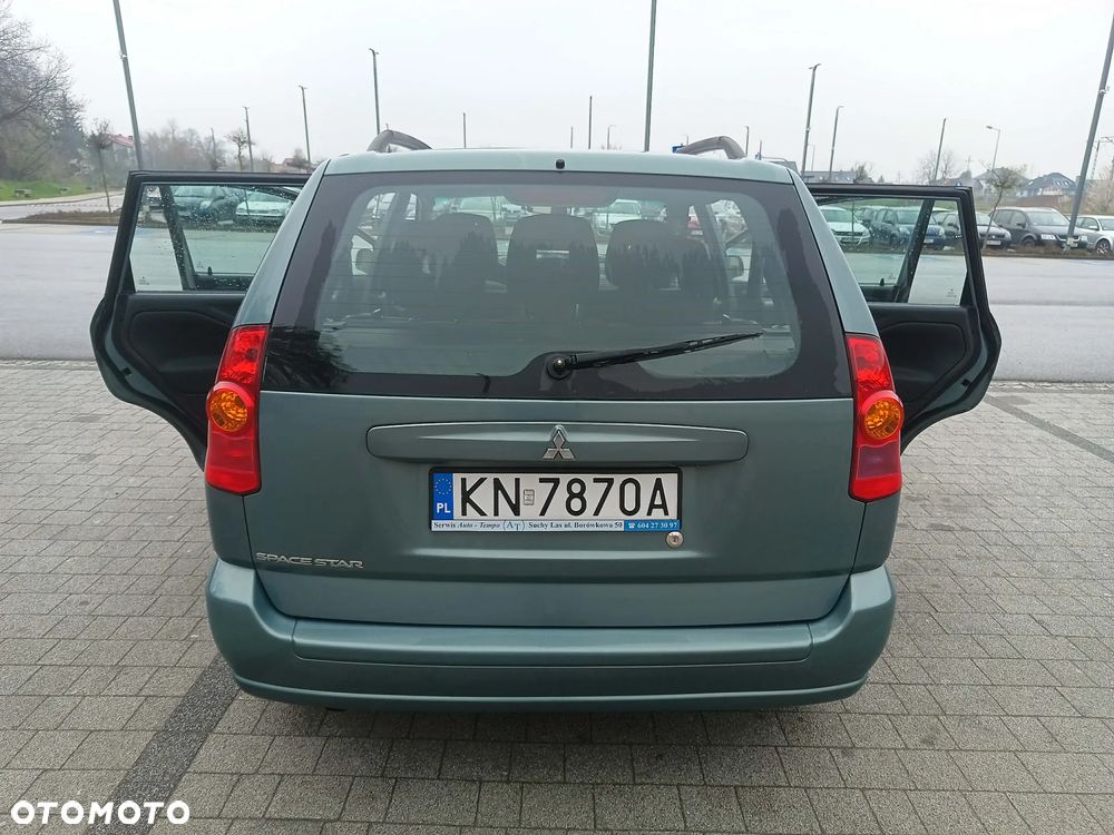 Mitsubishi Space Star 1.6 Avance - 20