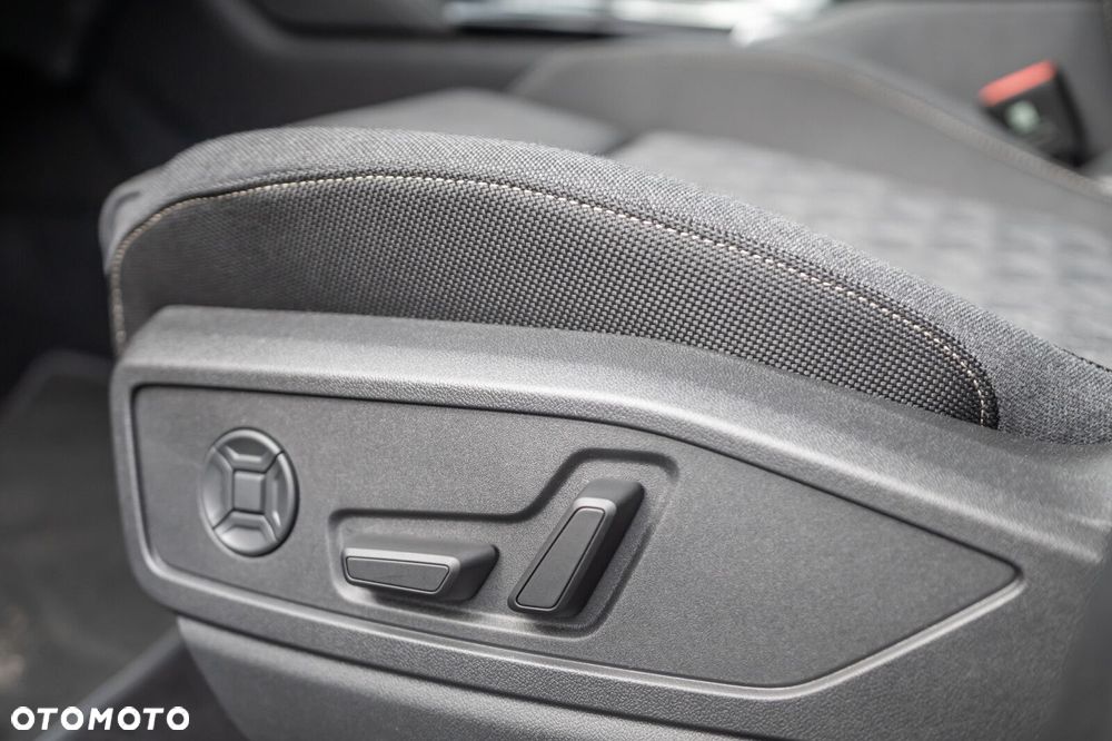 Audi Q5 Sportback - 11