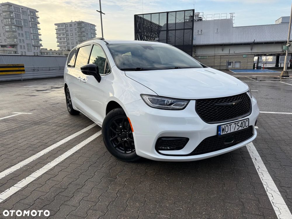 Chrysler Pacifica - 29