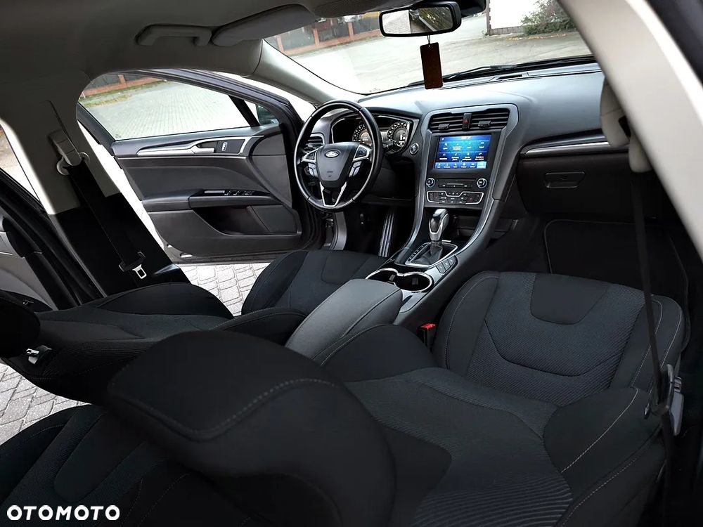 Ford Mondeo 2.0 TDCi Bi-Turbo PowerShift-Aut Titanium - 39