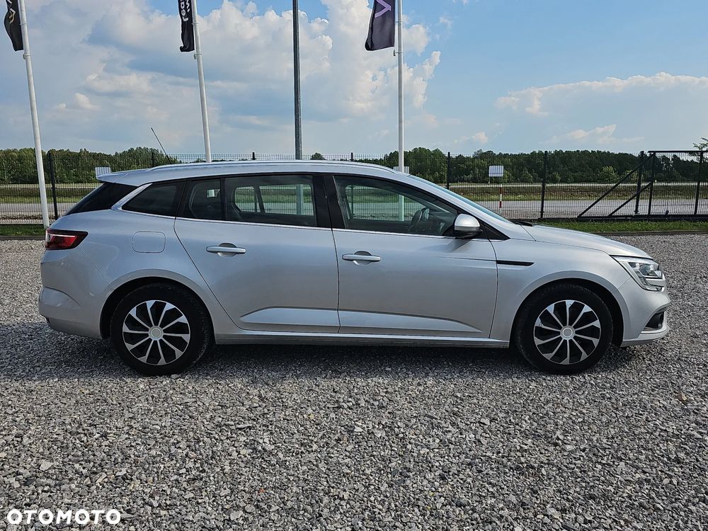 Renault Megane 1.5 Blue dCi Business - 4