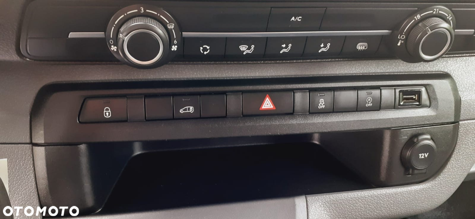 Opel Vivaro - 19