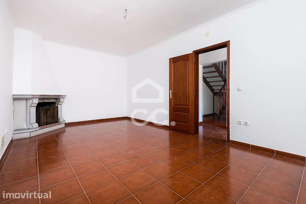Moradia T4+1 c/ Quintal e Logradouro | Viana do Alentejo, Évora - Grande imagem: 4/32