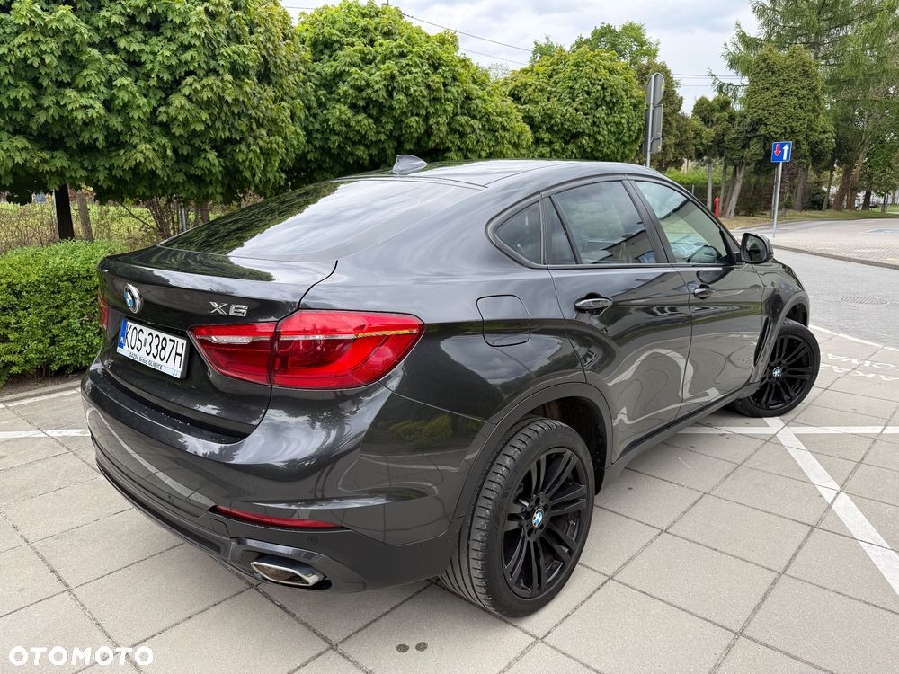 BMW X6 xDrive40d - 18