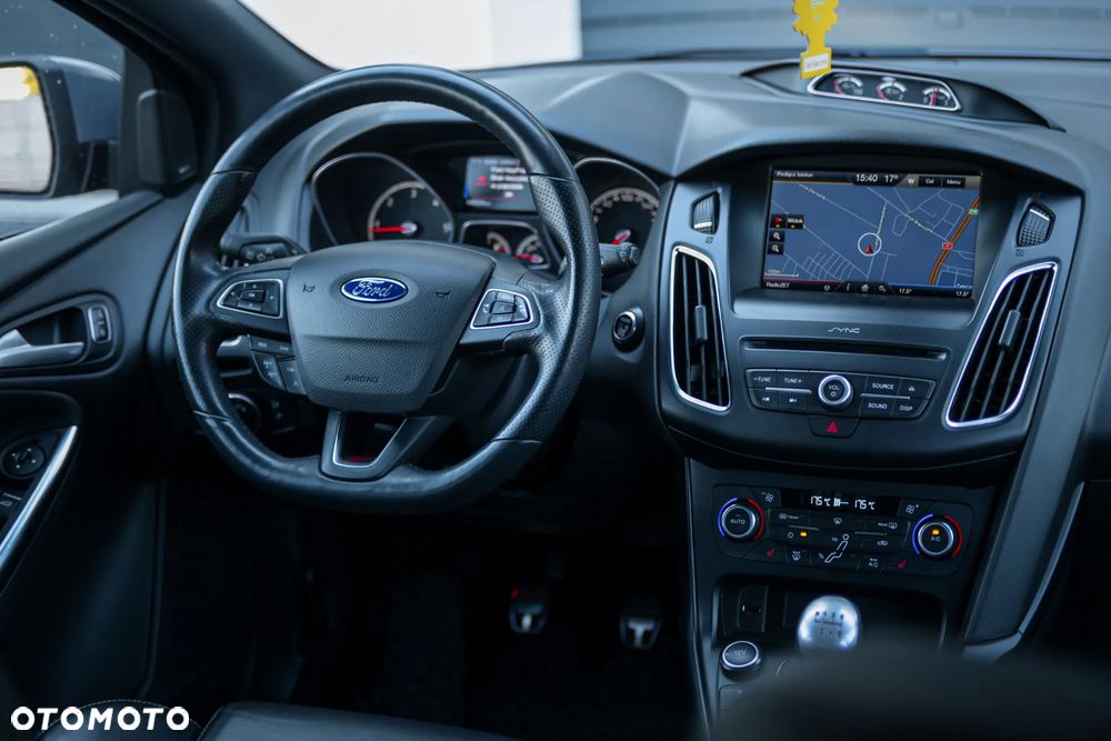 Ford Focus 2.0 TDCi ST-2 - 8