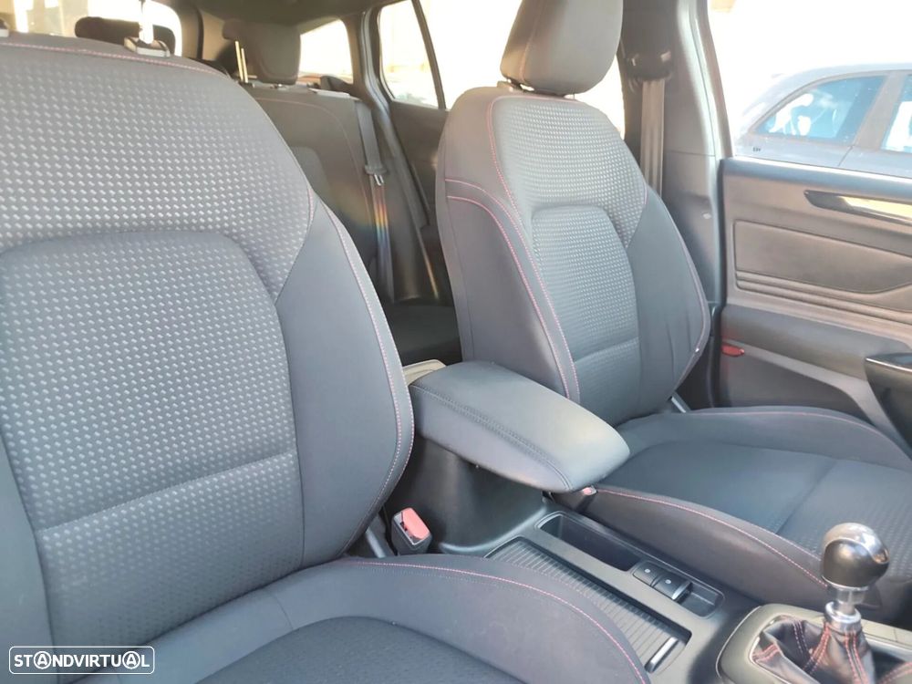 Ford Focus SW 1.0 EcoBoost MHEV ST-Line Design SIP - 34