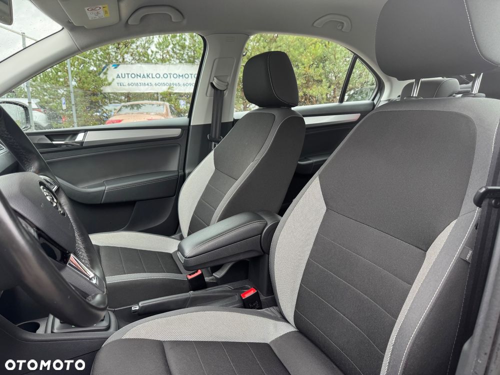 Skoda RAPID 1.0 TSI Ambition DSG - 8