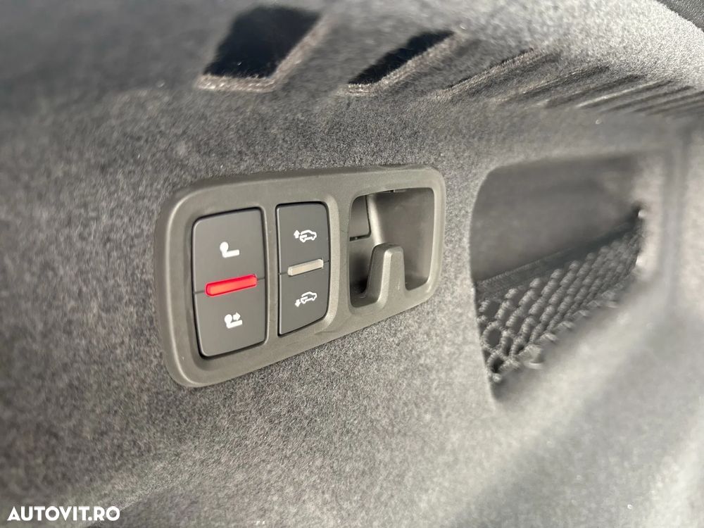 Audi Q8 50 TDI quattro Tiptronic MHEV - 16