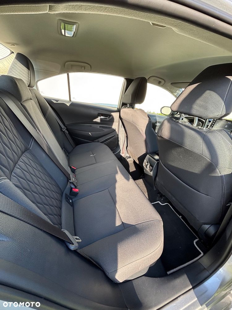 Toyota Corolla 1.8 Hybrid Comfort - 16